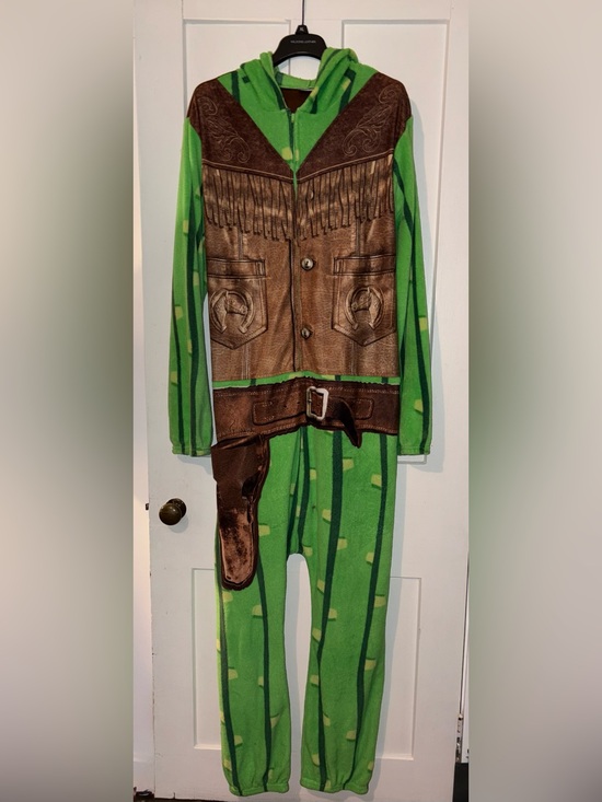 briefly stated Other - Adult/Mens Cactus Cowboy Themed Costume size XL